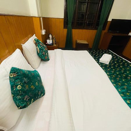 Hotel Palm Street Near Taj Agra  Ngoại thất bức ảnh